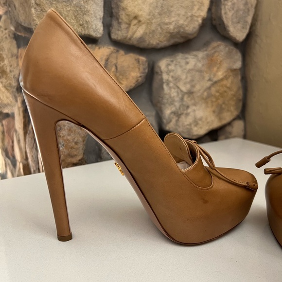 Prada Leather Lace-up Pump Size 9 - Picture 6 of 16